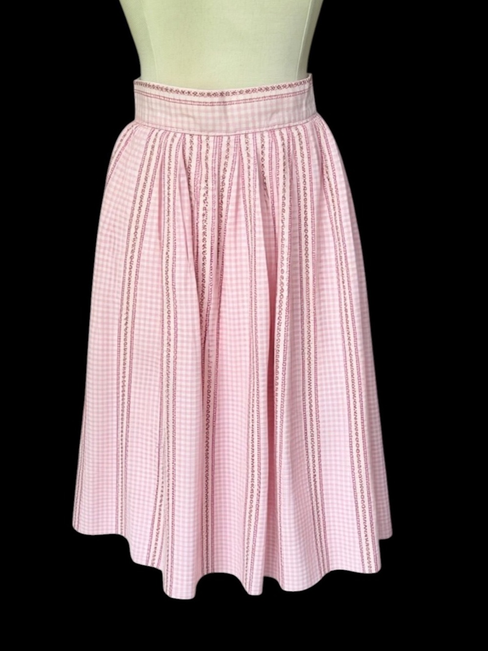 1950s 100% Lightweight Cotton Gingham Floral Woven Ladder Stitch Openwork Patio/